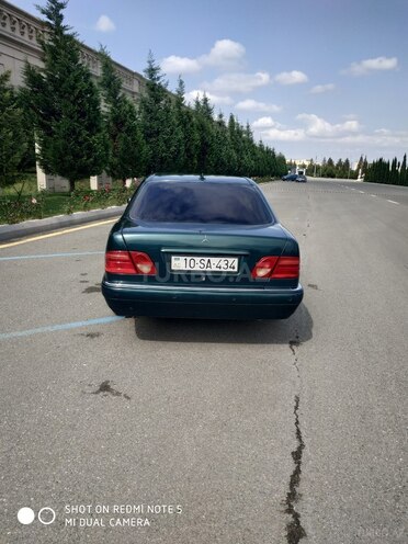 Mercedes E 240 1998, 372,000 km - 2.4 л - Gəncə