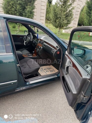 Mercedes E 240 1998, 372,000 km - 2.4 л - Gəncə