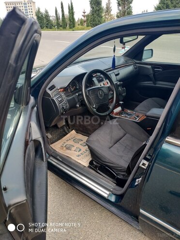 Mercedes E 240 1998, 372,000 km - 2.4 л - Gəncə
