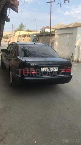 Mercedes E 240 1999, 311,000 km - 2.4 l - Bakı