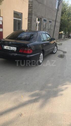 Mercedes E 240 1999, 311,000 km - 2.4 l - Bakı