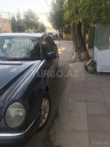 Mercedes E 240 1999, 311,000 km - 2.4 l - Bakı