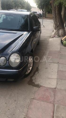Mercedes E 240 1999, 311,000 km - 2.4 l - Bakı