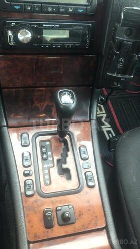 Mercedes E 240 1999, 311,000 km - 2.4 l - Bakı