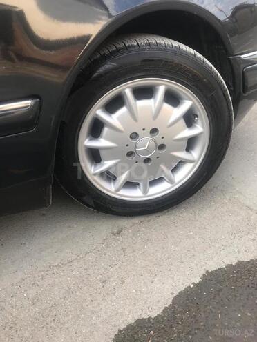 Mercedes E 240 1999, 311,000 km - 2.4 l - Bakı