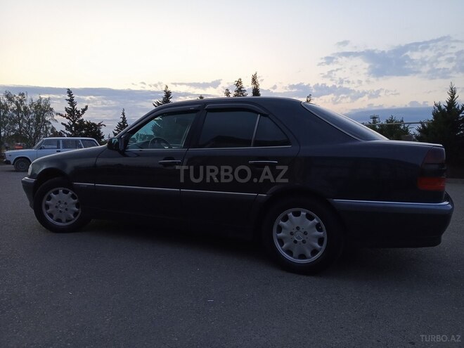 Mercedes C 180 1995, 402,000 km - 1.8 l - Bakı
