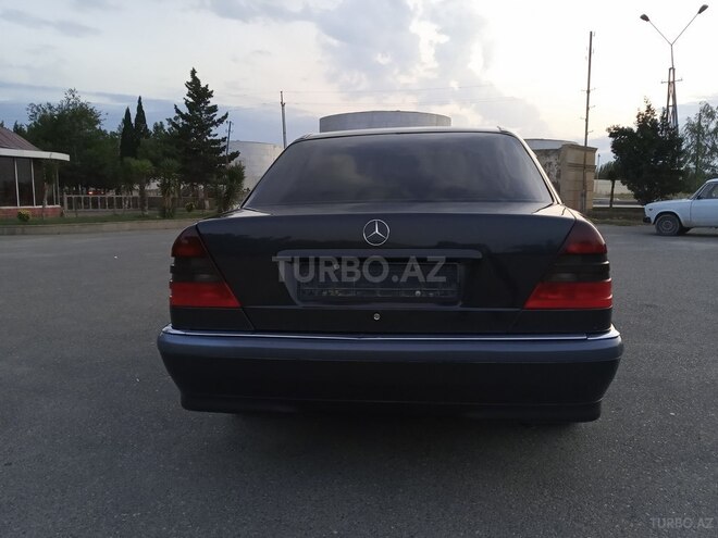 Mercedes C 180 1995, 402,000 km - 1.8 l - Bakı