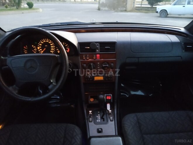 Mercedes C 180 1995, 402,000 km - 1.8 l - Bakı