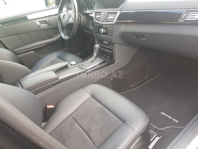 Mercedes E 220 2011, 110,000 km - 2.2 л - Bakı