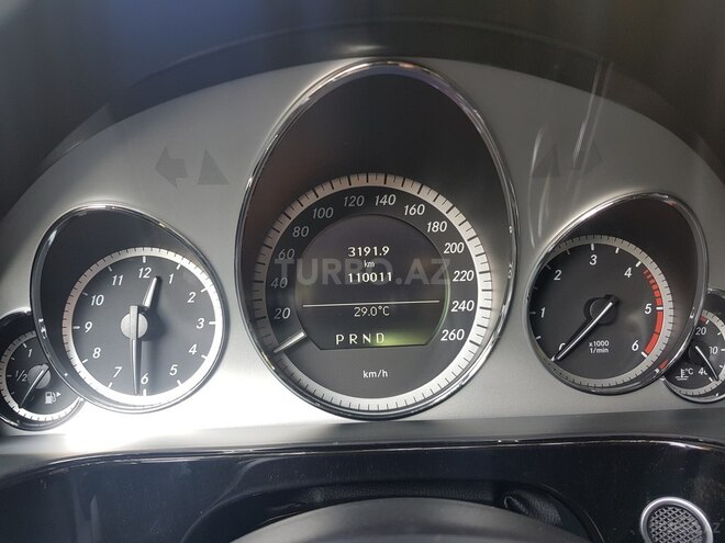 Mercedes E 220 2011, 110,000 km - 2.2 л - Bakı