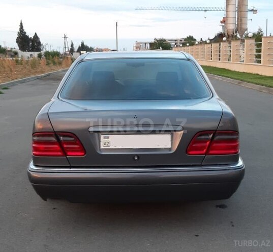 Mercedes E 230 1996, 251,236 km - 2.3 l - Bakı
