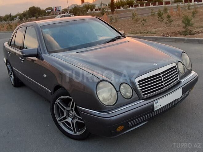 Mercedes E 230 1996, 251,236 km - 2.3 l - Bakı