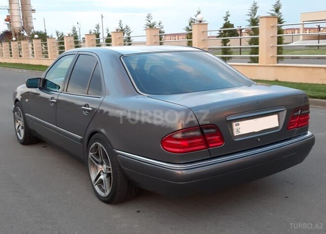 Mercedes E 230 1996, 251,236 km - 2.3 l - Bakı