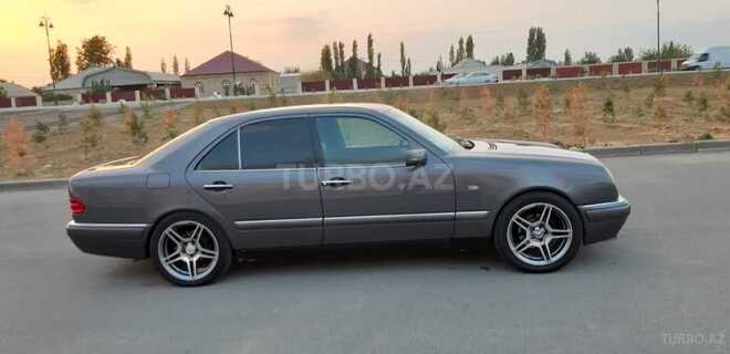 Mercedes E 230 1996, 251,236 km - 2.3 l - Bakı