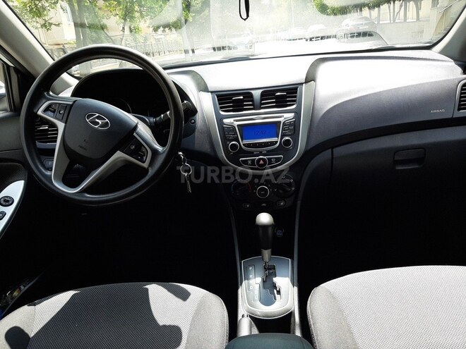 Hyundai Accent 2013, 106,000 km - 1.6 л - Bakı