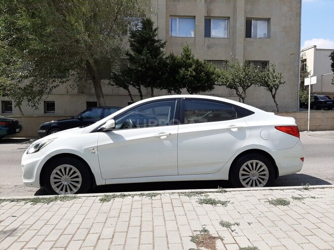 Hyundai Accent 2013, 106,000 km - 1.6 л - Bakı