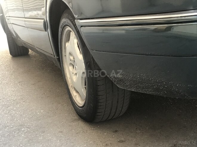 Mercedes E 230 1997, 345,000 km - 2.3 л - Bakı