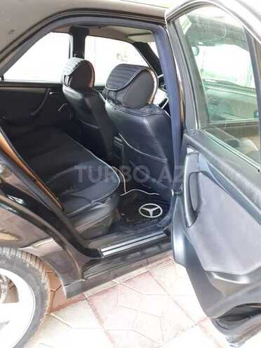 Mercedes C 240 1998, 245,000 km - 2.4 l - Ağcabədi