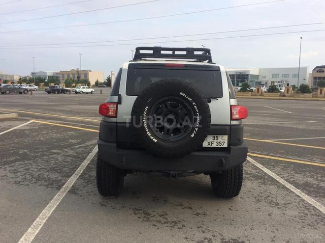 Toyota FJ Cruiser 2009, 39,000 km - 4.0 л - Gəncə