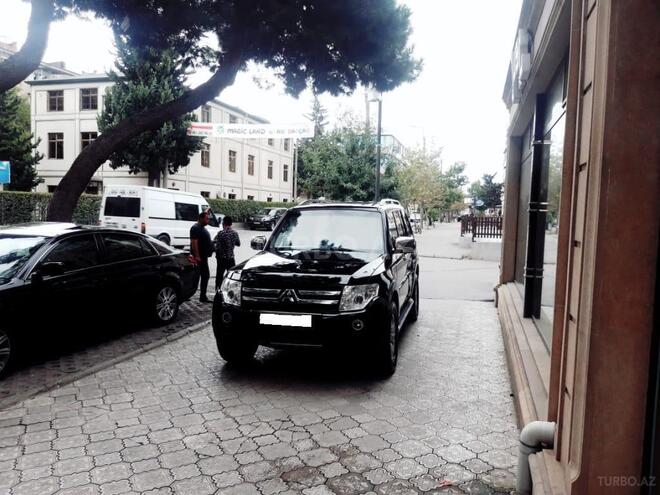 Mitsubishi Pajero 2007, 165,000 km - 3.0 l - Bakı