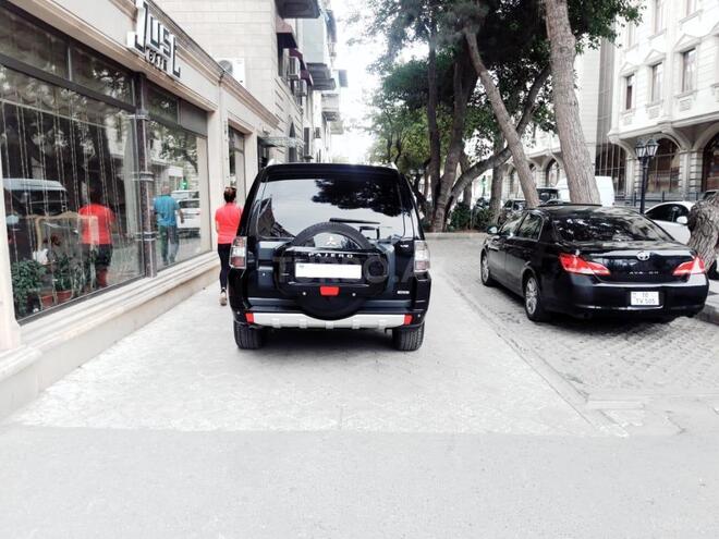 Mitsubishi Pajero 2007, 165,000 km - 3.0 l - Bakı