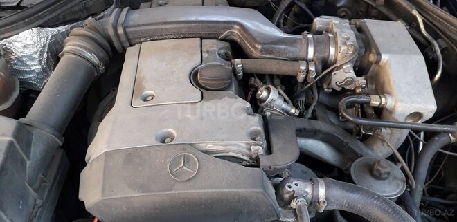 Mercedes E 200 1993, 450,000 km - 2.0 l - Göyçay