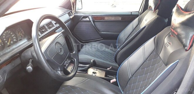 Mercedes E 200 1993, 450,000 km - 2.0 l - Göyçay
