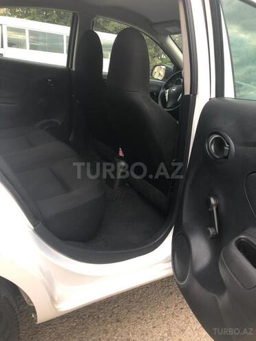 Nissan Sunny 2015, 68,000 km - 1.5 l - Bakı
