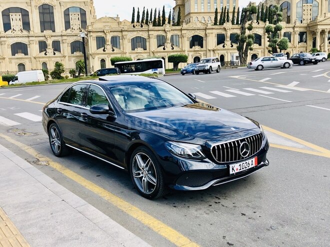 Mercedes E 220 2017, 54,500 km - 2.2 l - Bakı