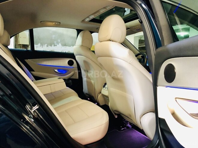 Mercedes E 220 2017, 54,500 km - 2.2 l - Bakı