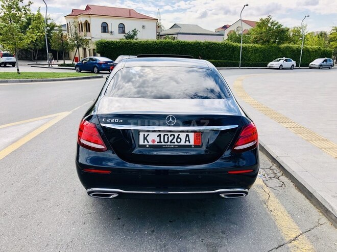 Mercedes E 220 2017, 54,500 km - 2.2 l - Bakı