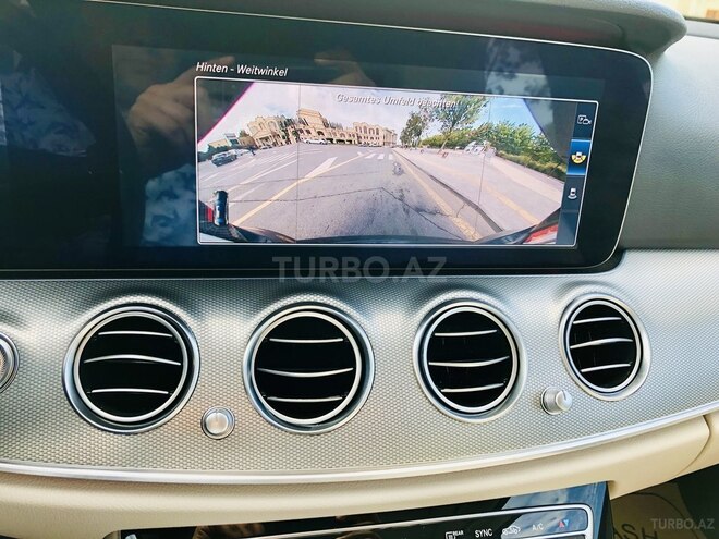 Mercedes E 220 2017, 54,500 km - 2.2 l - Bakı