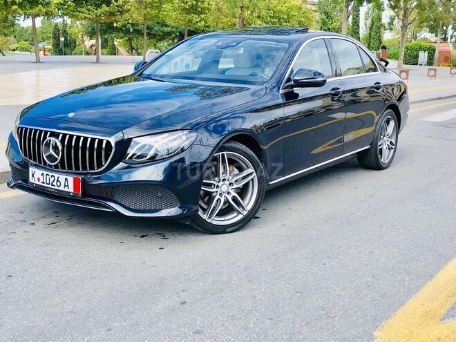 Mercedes E 220 2017, 54,500 km - 2.2 l - Bakı