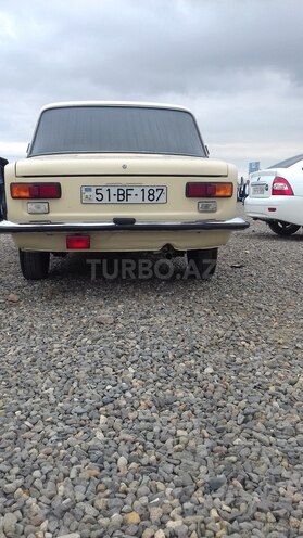 LADA (VAZ) 21011 1985, 450,000 km - 1.3 l - Samux