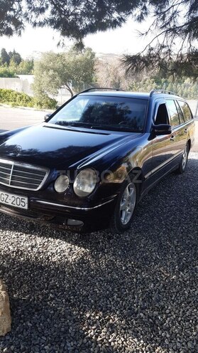 Mercedes E 220 2001, 465,800 km - 2.2 l - Bakı