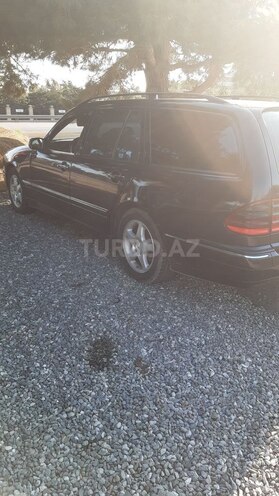 Mercedes E 220 2001, 465,800 km - 2.2 l - Bakı