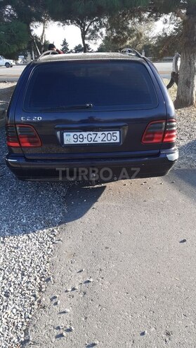 Mercedes E 220 2001, 465,800 km - 2.2 l - Bakı