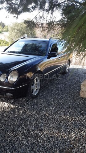 Mercedes E 220 2001, 465,800 km - 2.2 l - Bakı