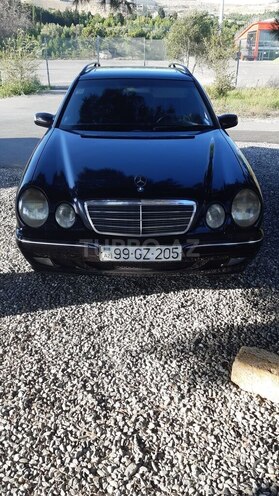 Mercedes E 220 2001, 465,800 km - 2.2 l - Bakı