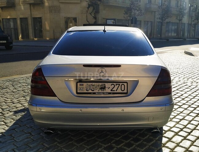 Mercedes E 270 2003, 204,500 km - 2.7 l - Bakı