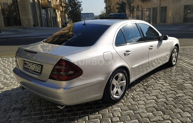 Mercedes E 270 2003, 204,500 km - 2.7 l - Bakı