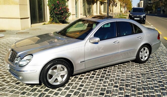 Mercedes E 270 2003, 204,500 km - 2.7 l - Bakı