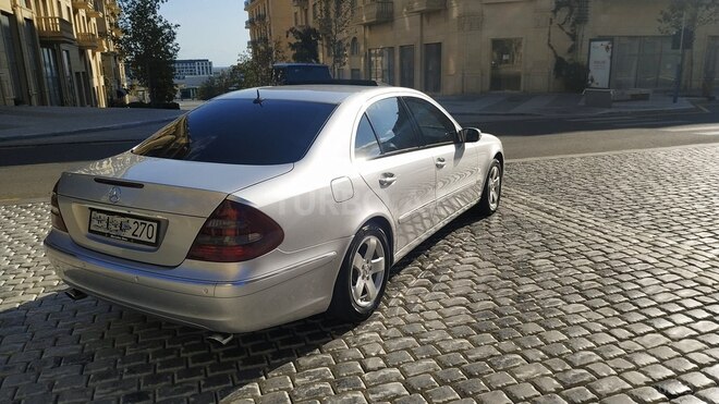 Mercedes E 270 2003, 204,500 km - 2.7 l - Bakı