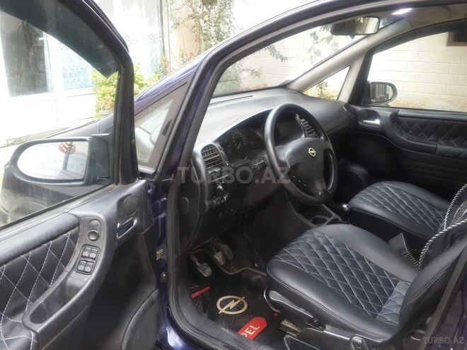 Opel Zafira 2000, 274,000 km - 1.8 l - Qusar