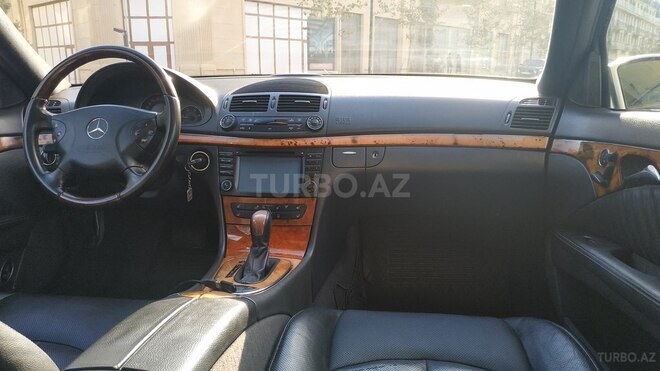 Mercedes E 270 2003, 204,500 km - 2.7 l - Bakı