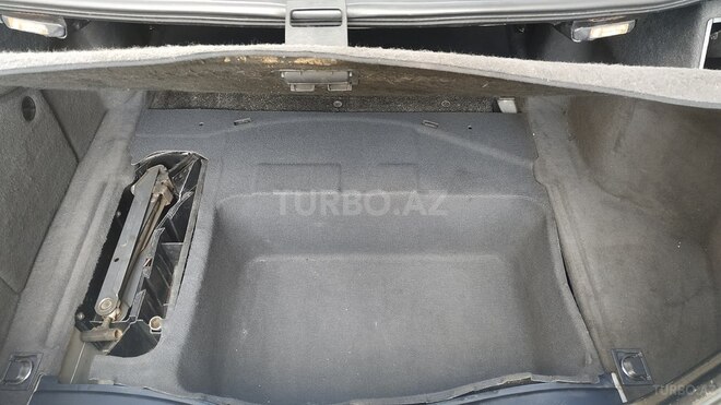 Mercedes E 270 2003, 204,500 km - 2.7 l - Bakı