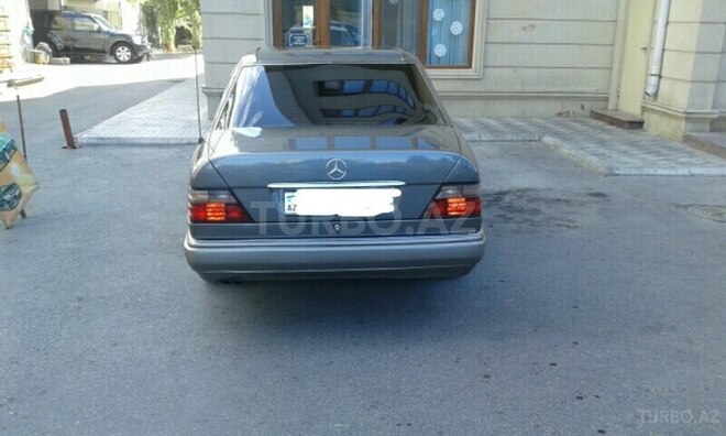 Mercedes E 220 1994, 397,000 km - 2.2 л - Bakı