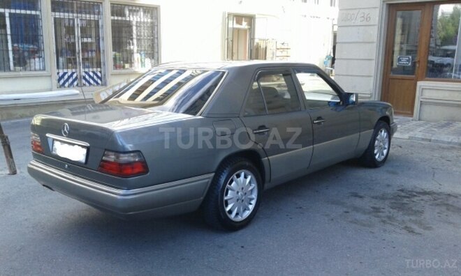 Mercedes E 220 1994, 397,000 km - 2.2 л - Bakı