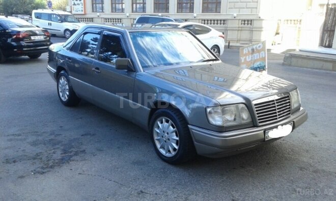 Mercedes E 220 1994, 397,000 km - 2.2 л - Bakı