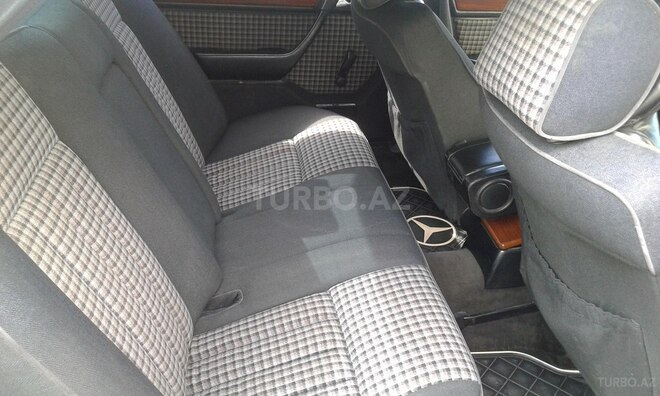 Mercedes E 220 1994, 397,000 km - 2.2 л - Bakı